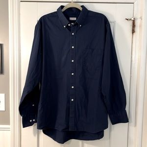 💥50% sale💥Izod navy button down shirt size 17-17 1/2, 35/35. E#792